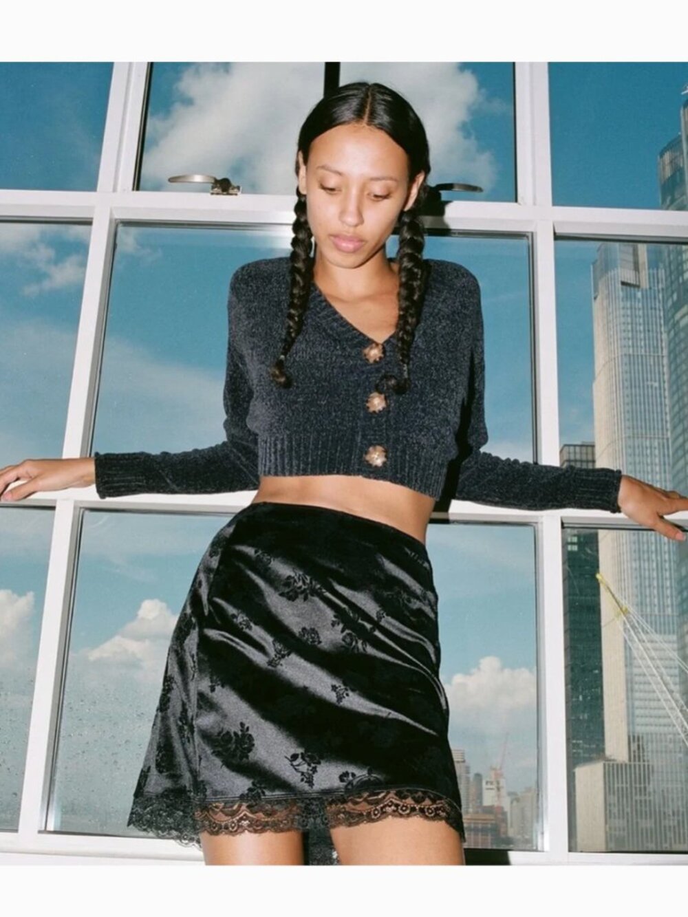 NWOT • Urban Outfitters • UO Maura Chenille Cropped Cardigan